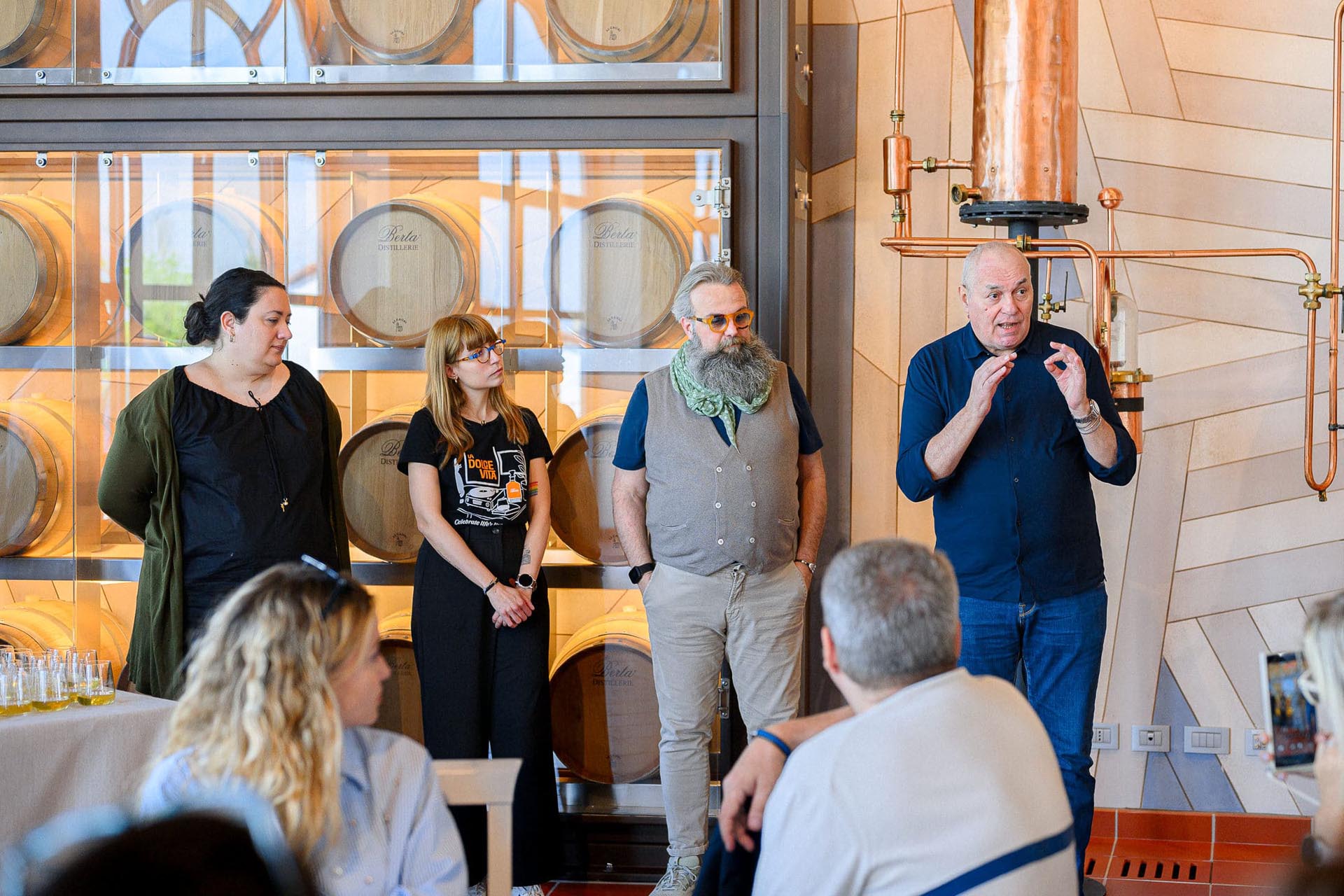 distillerie-berta-masterclass-lo-spirito-racconta-esperienza-villa-prato image 2