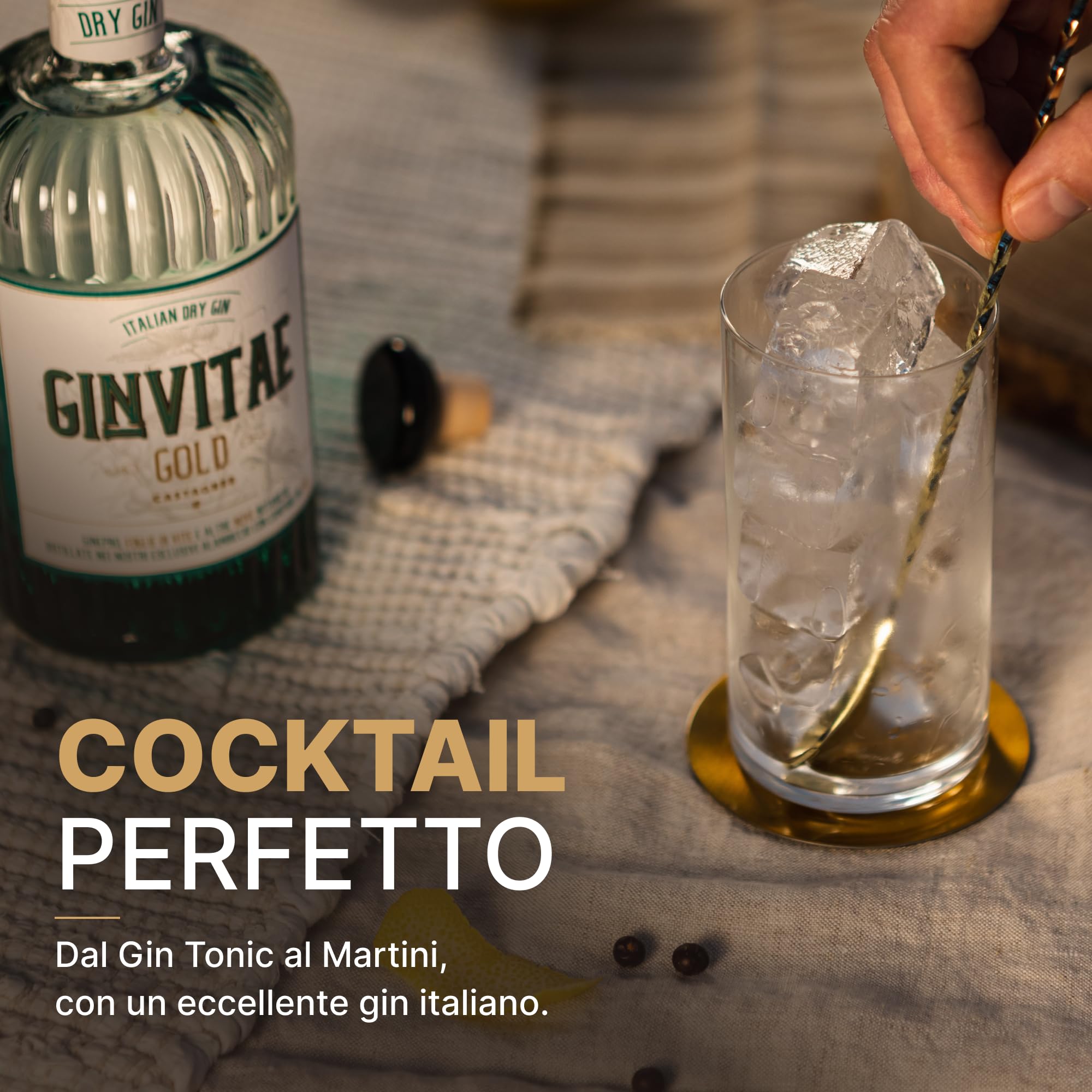 castagner-gin-vitae-gold-700-ml-43-con-2-bicchieri image 4